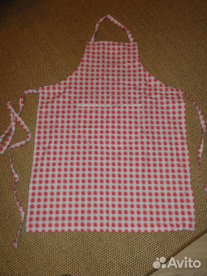 Полотенца,фартуки,кухонный набор