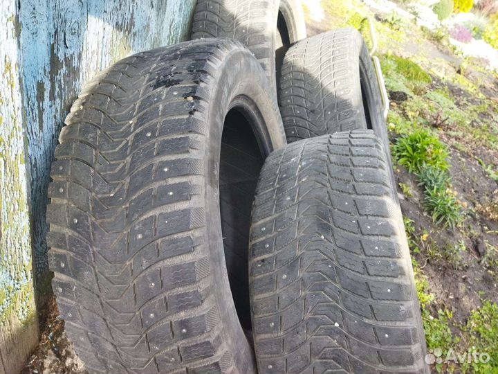 Michelin X-Ice North 3 2.25 R16