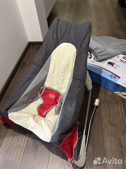 Шезлонг tiny love