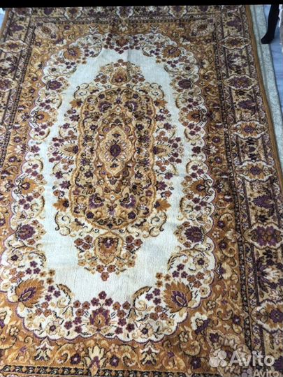 Ковер шерстяной