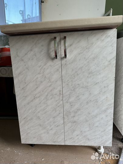 Кухонные шкафы, раковина,мойка