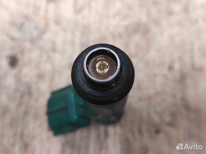 Форсунка инжекторная электрическая toyota Coroll