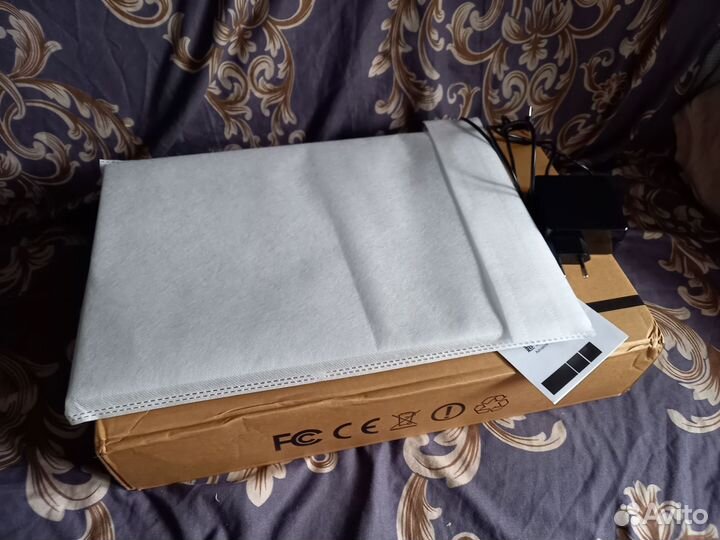 Ноутбук 15.6 дюймов