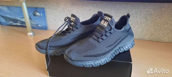 Кроссовки мужские новые