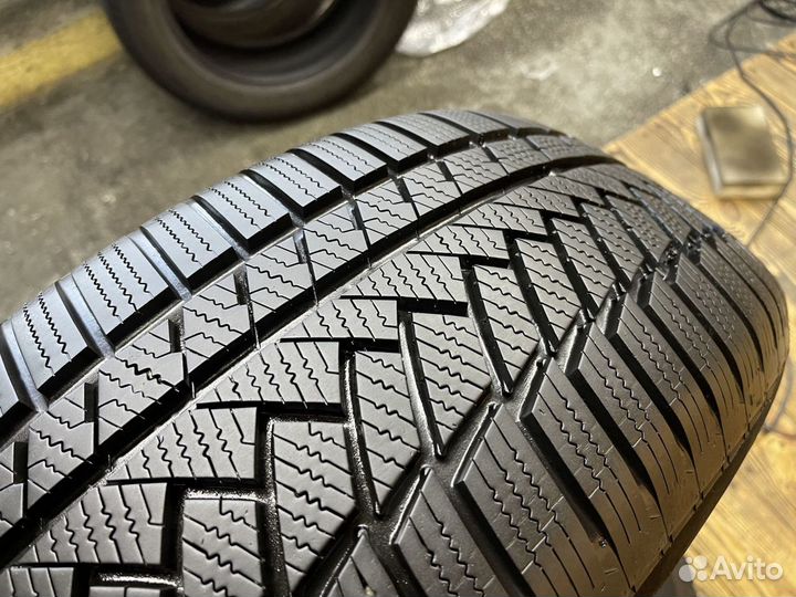 Continental ContiWinterContact TS 830 P 235/60 R18