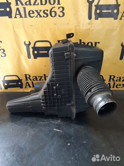 Корпус воздушного фильтра Citroen С 5 2.0