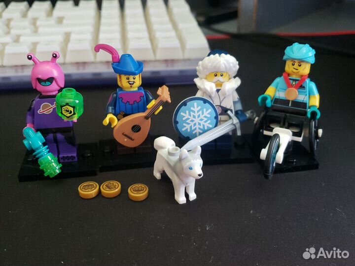 Lego minifigures