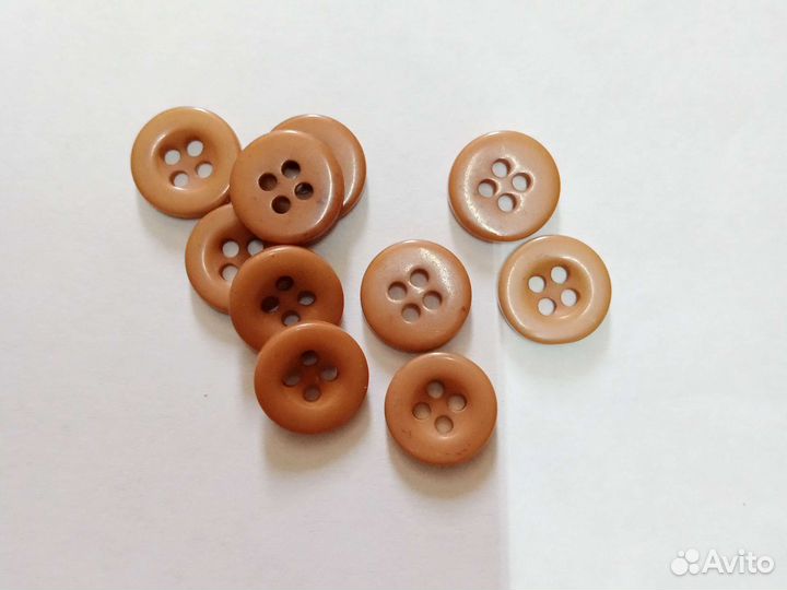 Пуговицы
