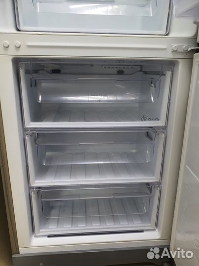 Холодильник Hotpoint-Ariston NoFrost Гарантия