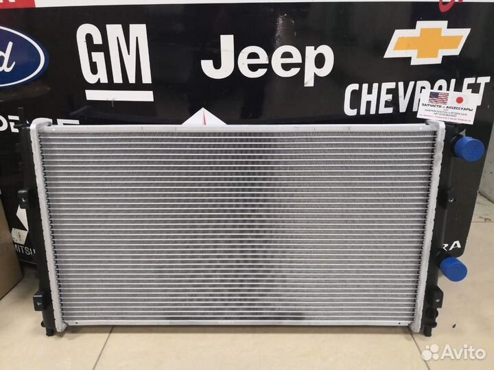 Радиатор охлаждения для Dodge Stratus\волга сайбер