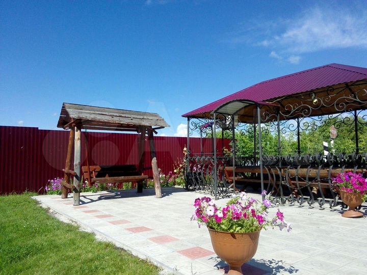 Гостиница, 1373.1 м²