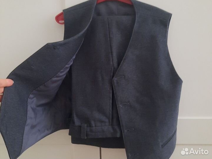 Школьный костюм тройка 122-128р