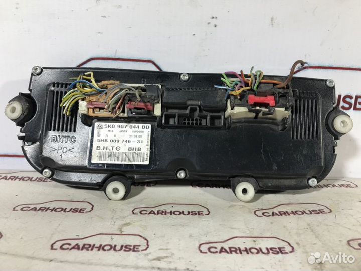 Блок управления климат-контролем Volkswagen Passat