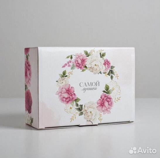 Коробка подарочная к 8 марта