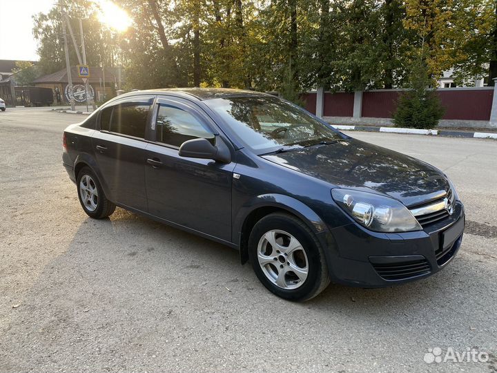 Opel Astra 1.6 МТ, 2010, 155 000 км