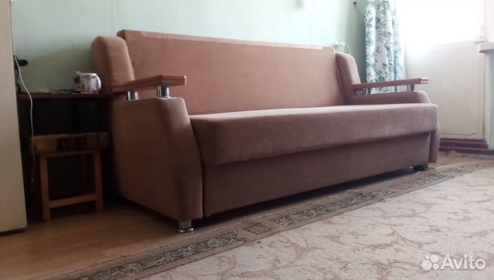 Диван кровать + комплект