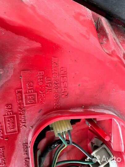 Задний левый Фонарь skyline v35