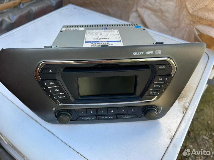 Штатный магнитофон kia rio 2012