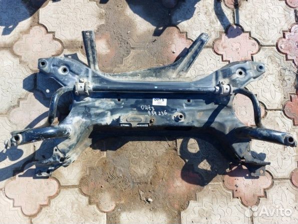 Mitsubishi Outlander 3 подрамник передний