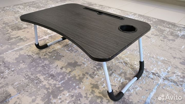 Столик для ноутбука в кровать