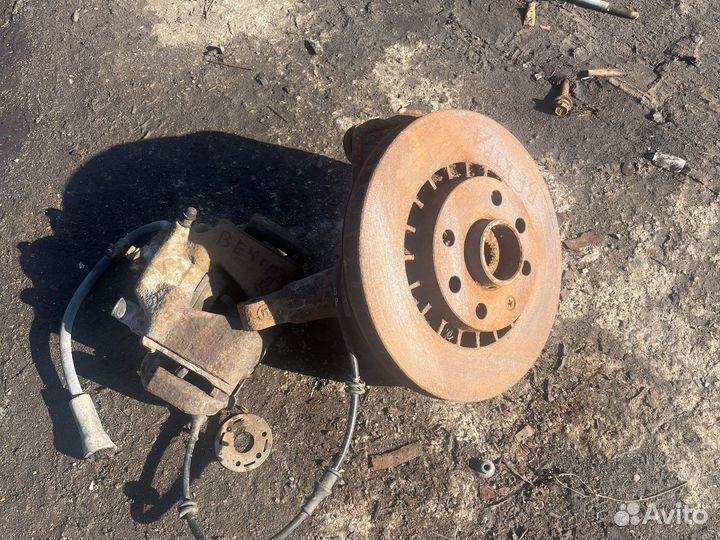 Опель вектра б кулак поворотный