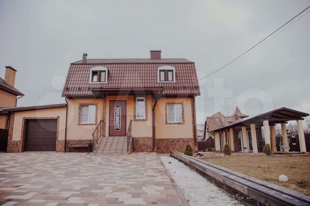 Дом 212 м² на участке 10 сот.