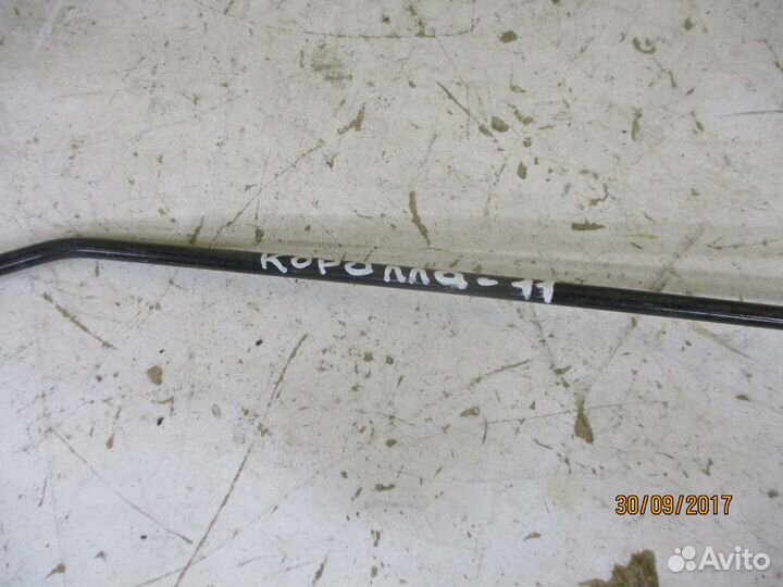 Упор капота Тойота Королла 150