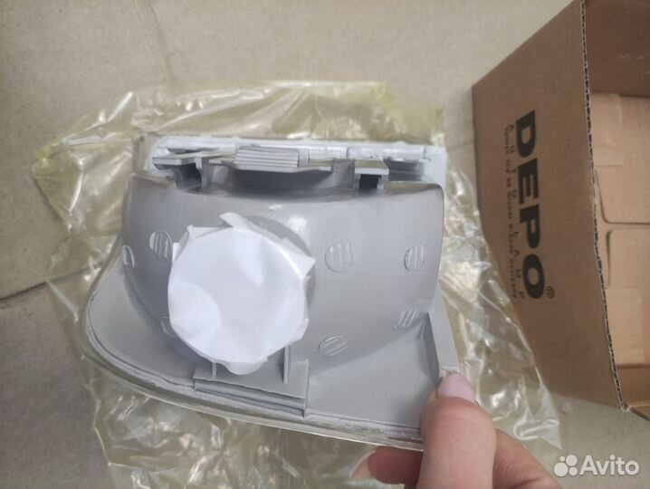 Указатель поворота левый желтый Audi 100 83-90