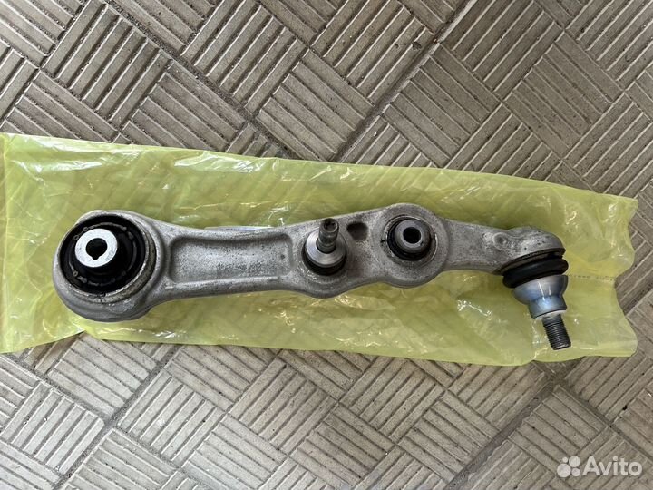 Рычаг Mercedes W213 передний левый оригинал