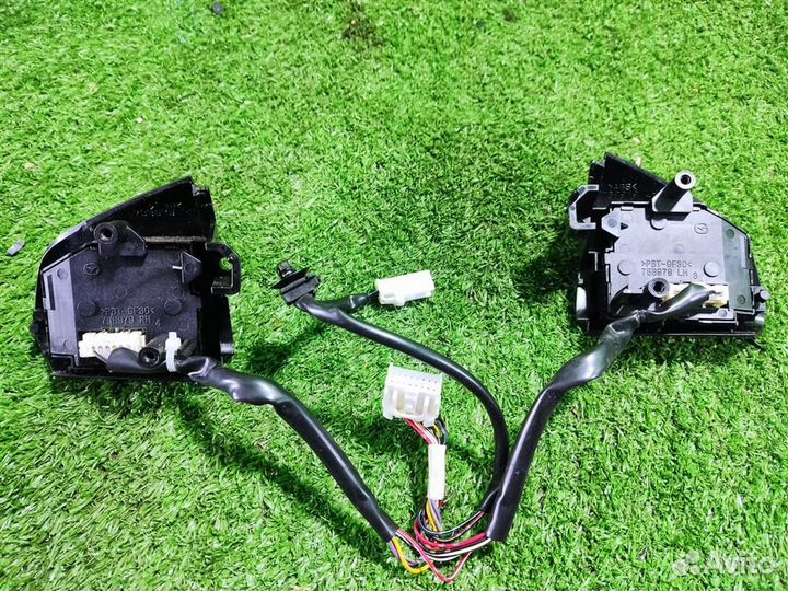 Кнопки мультимедиа на руль Mazda 3 (BL) 2013