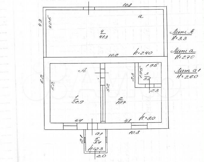 Нежилое здание с земельным участком