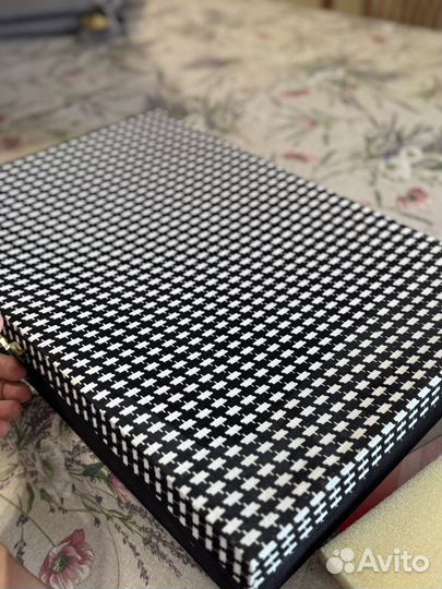 Набор столовых предметов на 12 персон