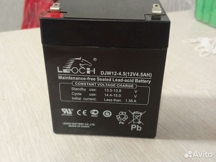 Аккумулятор он работает