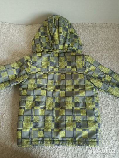 Демисезонный костюм на мальчика р.104-110