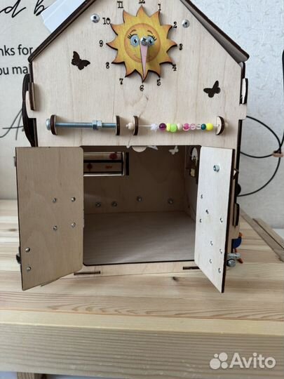 Бизиборд домик со светом большой