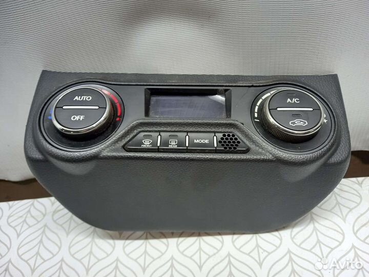Блок управления климатом Kia Rio 3