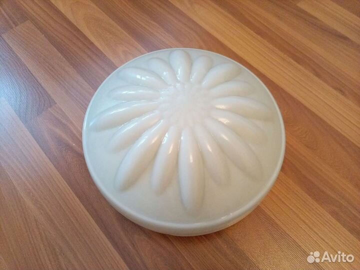 Светильник стеклянный круглый