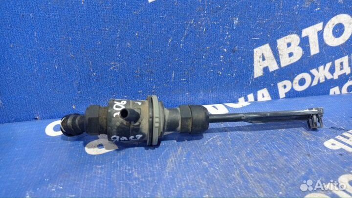 Главный цилиндр сцепления Renault Duster кроссовер