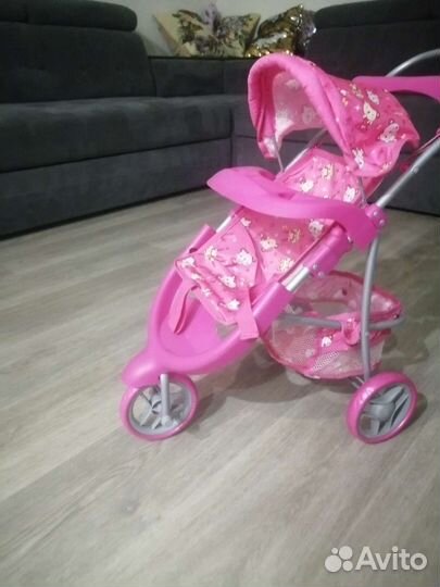 Кукольная коляска для куклы