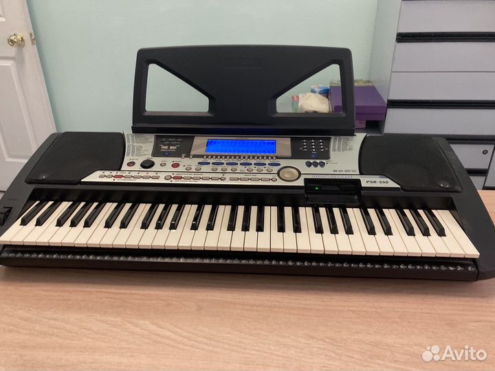 Синтезатор Yamaha psr 550