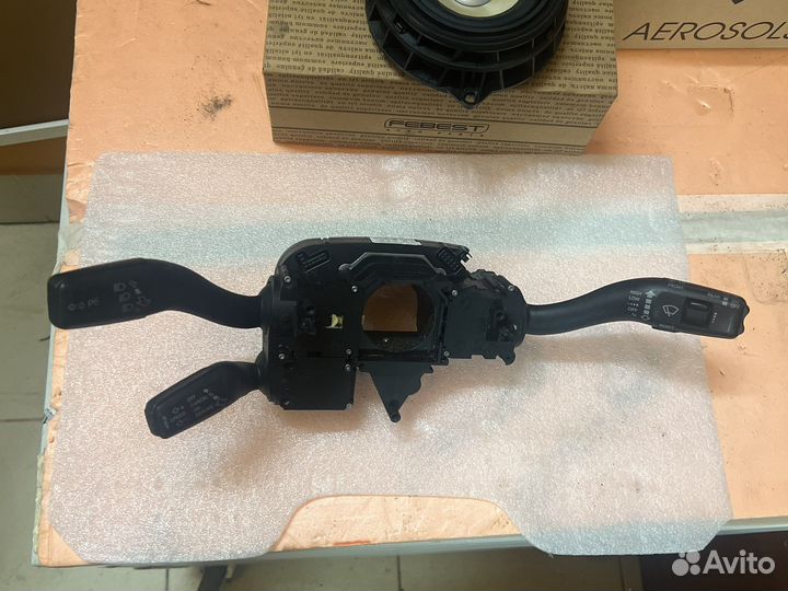 Подрулевой переключатель Audi Q7 A8