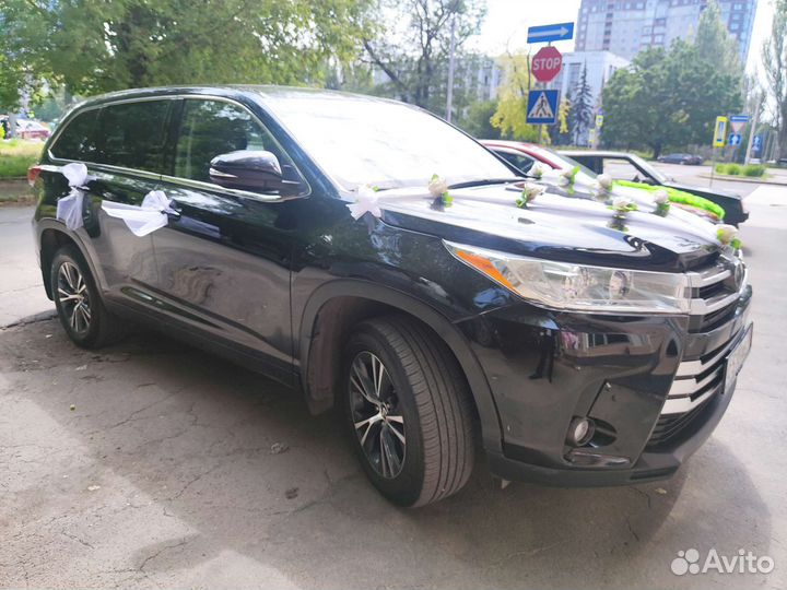 Прокат авто на свадьбу