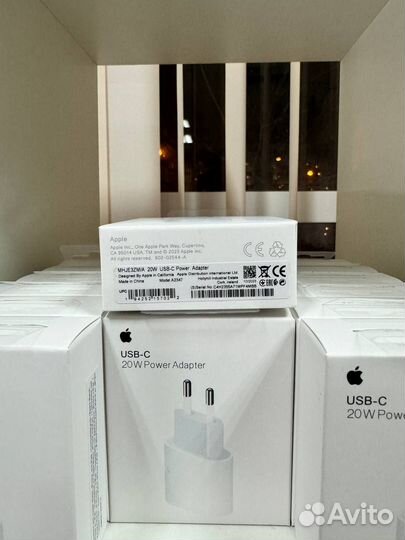 Оригинальный блок и шнур iPhone