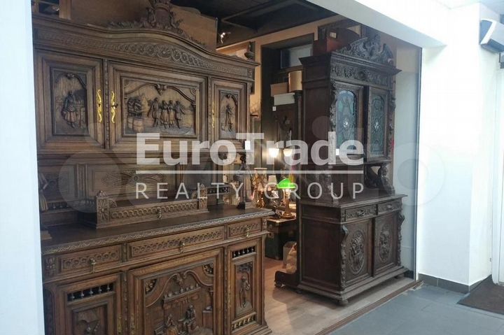 Продам торговое помещение, 240 м²