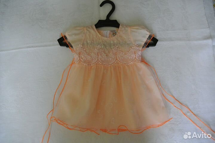 Нарядное платье на девочку