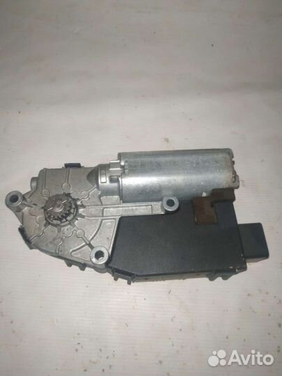 Моторчик люка Kia Sorento / Киа Соренто. 2002-2009