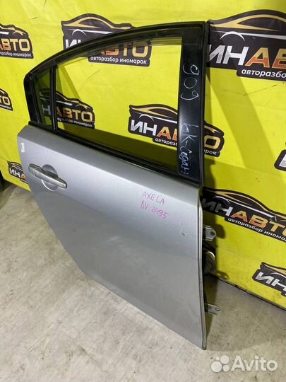 Задняя правая дверь Mazda 3 бк седан