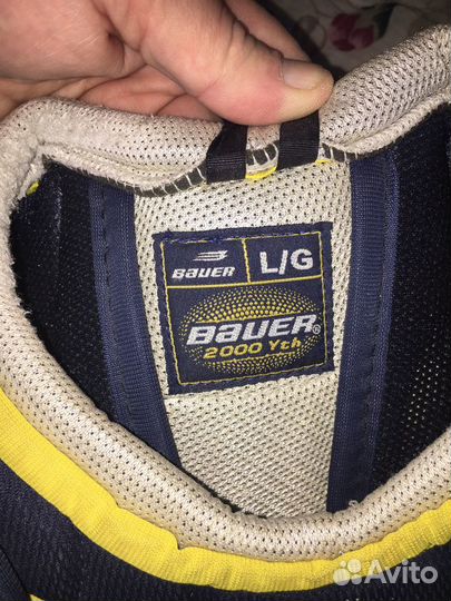 Нагрудник хоккейный детский бауер