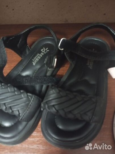 Сандалии для девочки