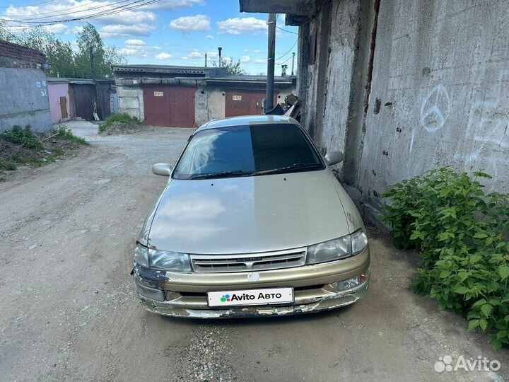 Toyota Carina 1.8 AT, 1995, 400 000 км